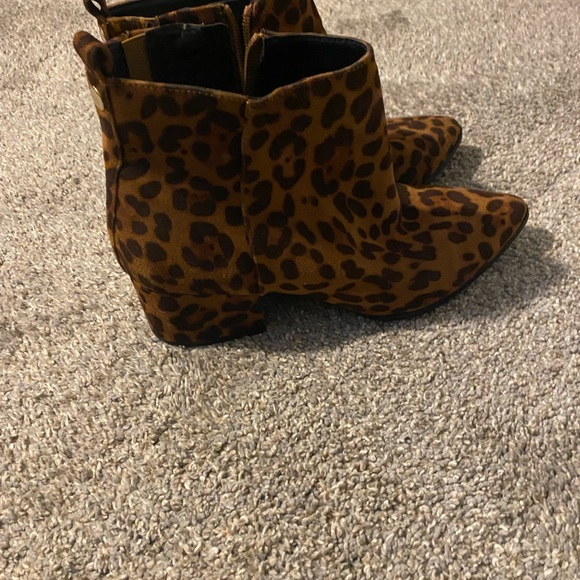 Cheetah Print Booties - Picture 2 of 3